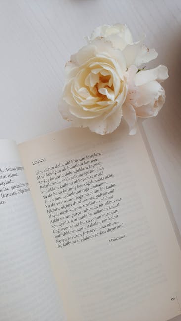 Dron volando sobre el mar